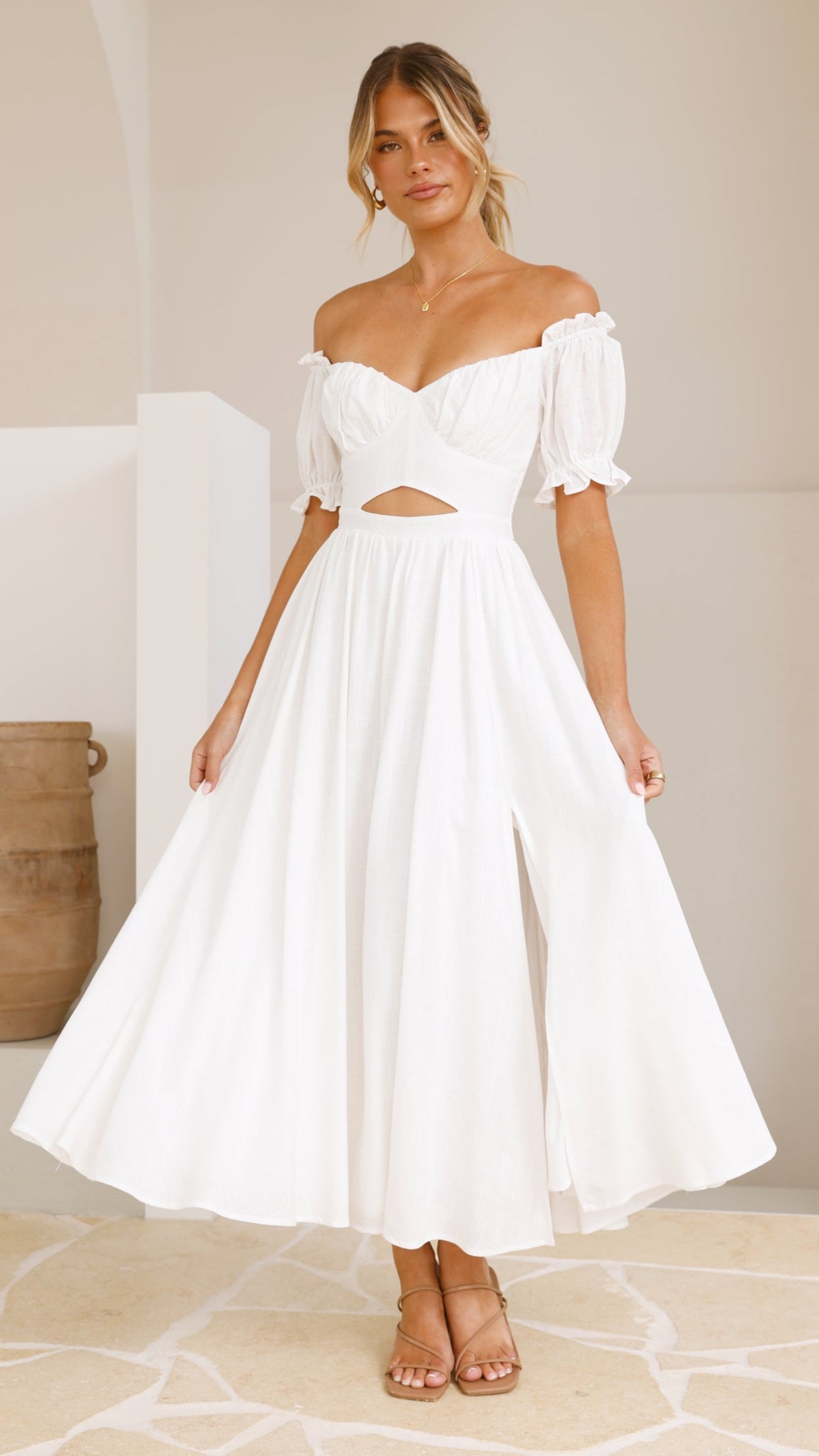 Hulu Maxi Dress - White