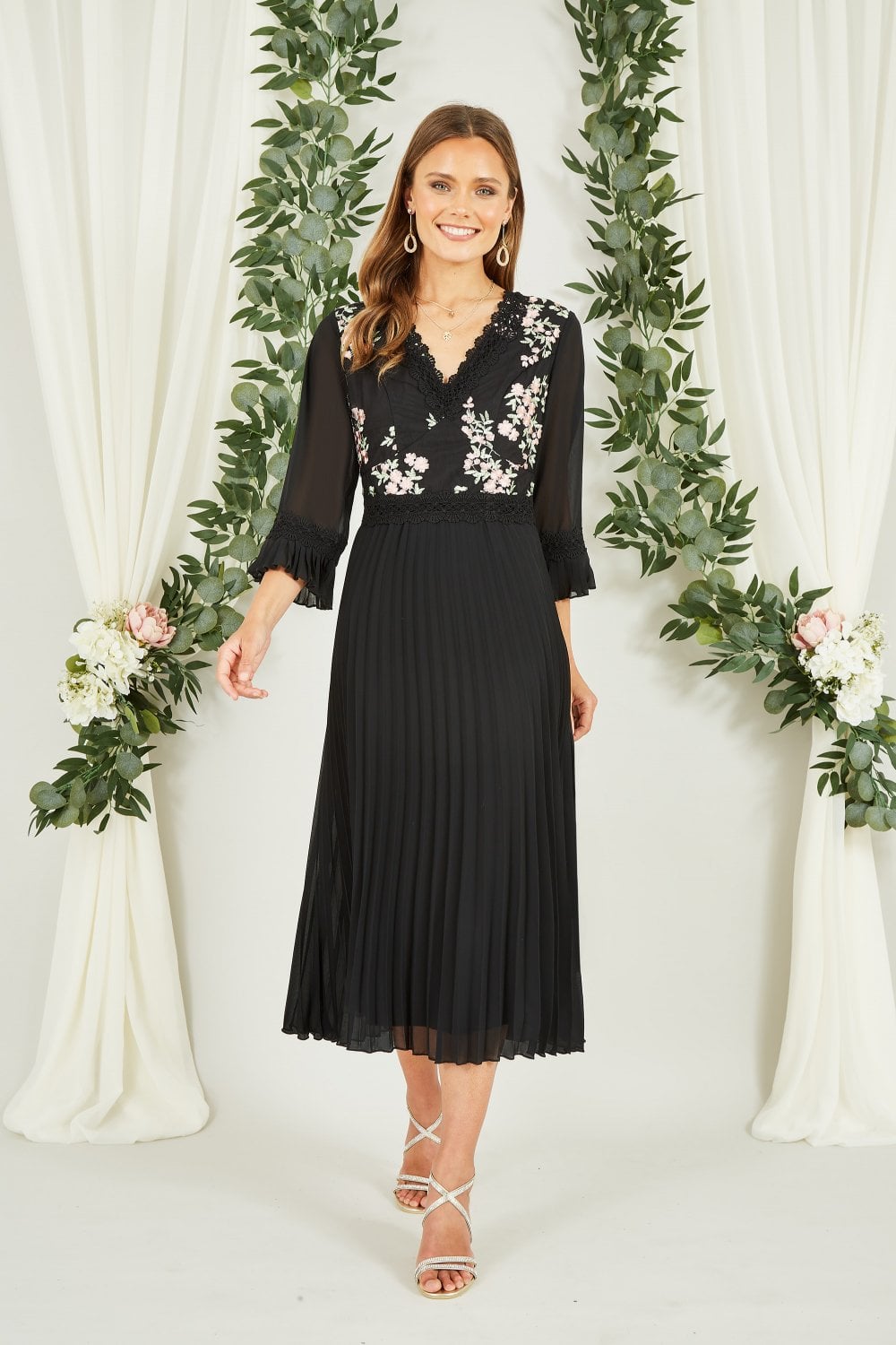 Yumi Black Embroidered Panel Midi Dress With Pleats