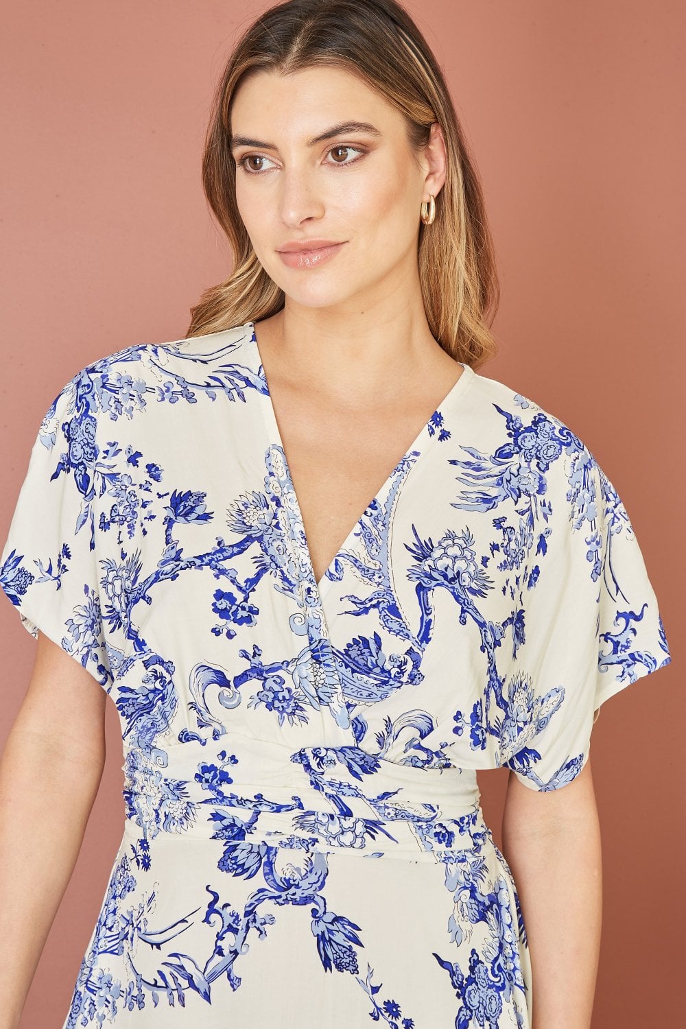 Yumi Blue And White Print Ruched Waist Kimono Midi Dress