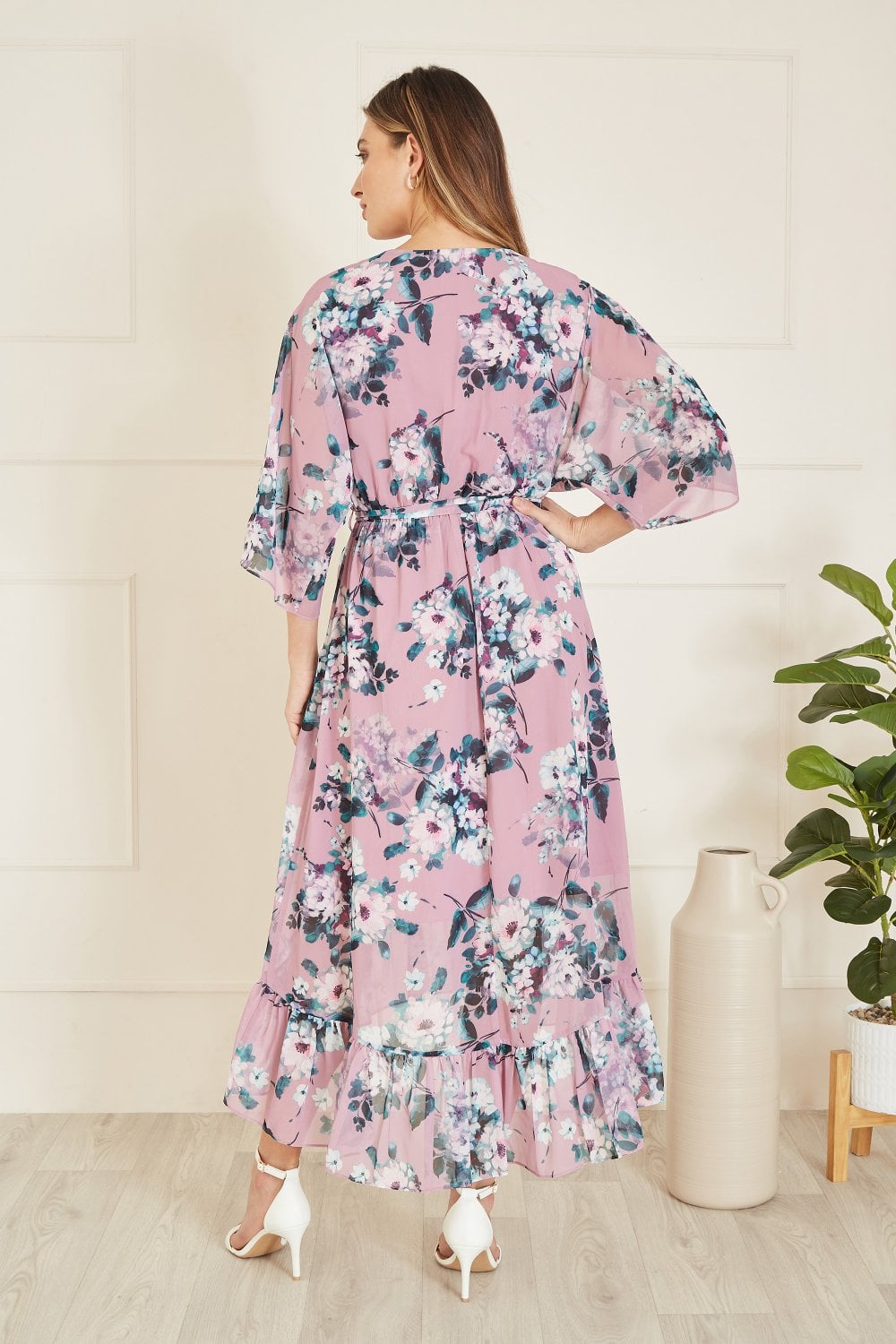 Yumi Blush Floral Kimono Dipped Hem Dress