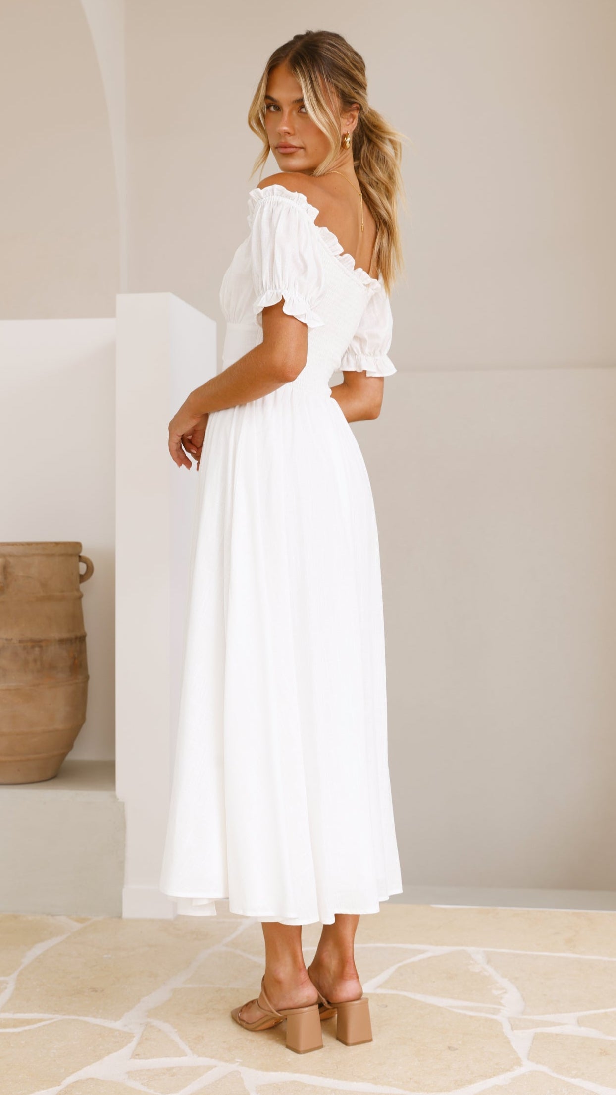 Hulu Maxi Dress - White