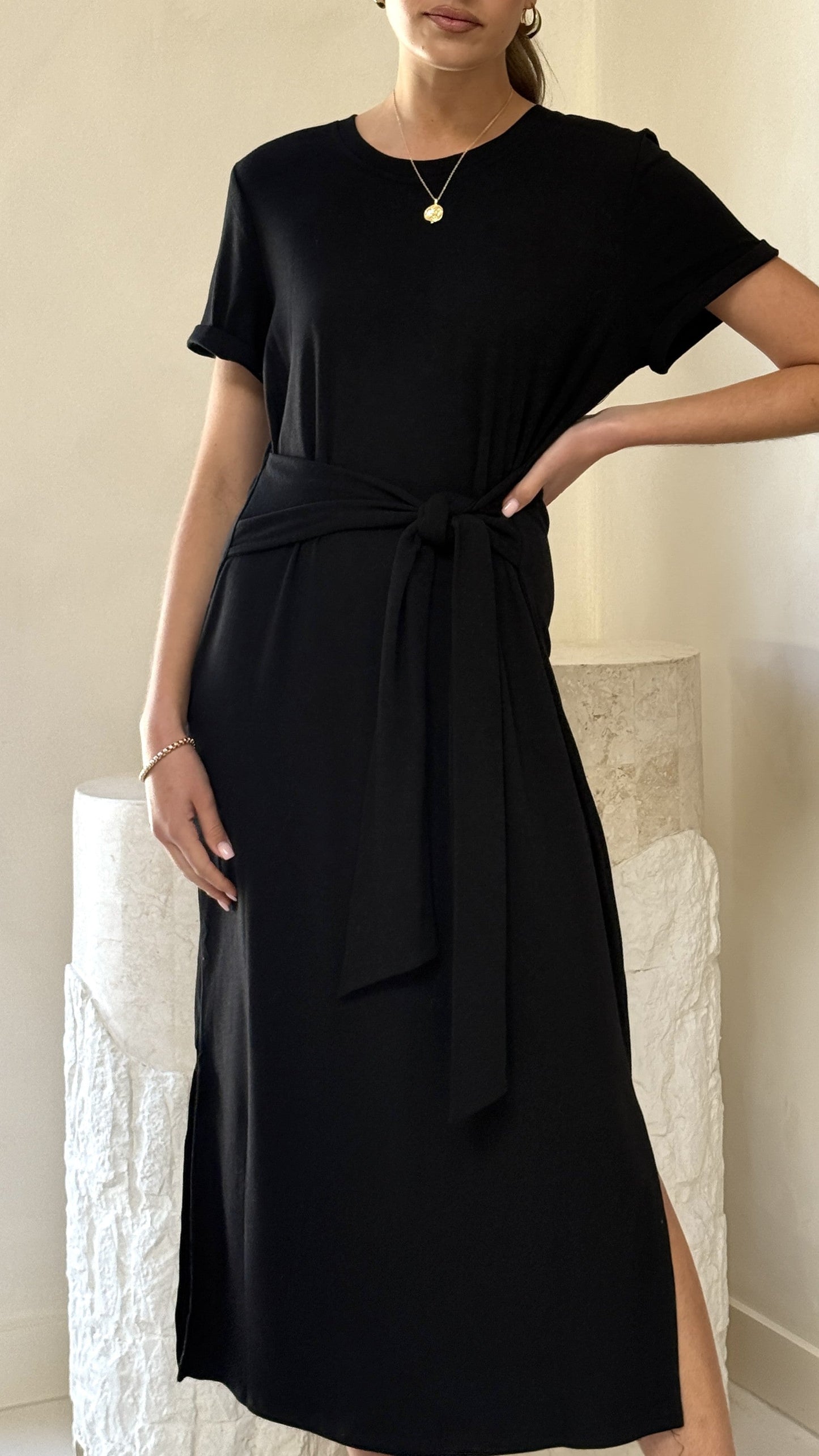 Valier Midi Dress - Black