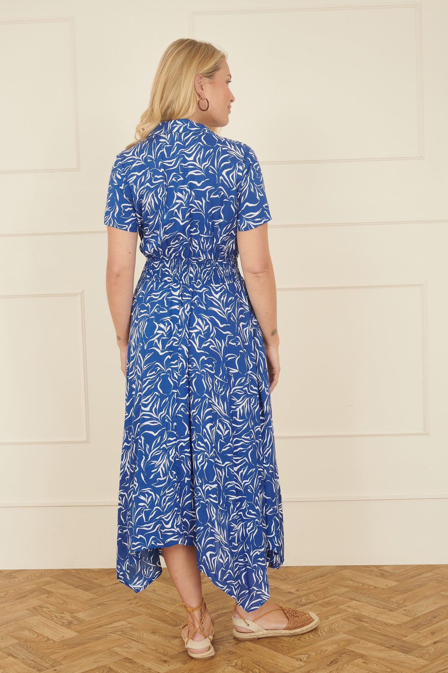 Yumi Blue Leaf Print Dip Hem Midi Shirt Dress